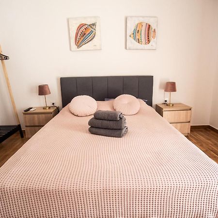 Explore Greece From Comfortable City Centre Apartment Chalkís エクステリア 写真